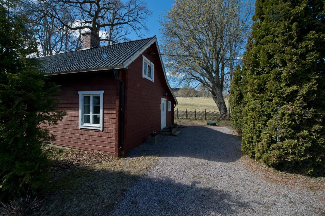Naturskoent Boende Naera Skoevde Exteriér fotografie
